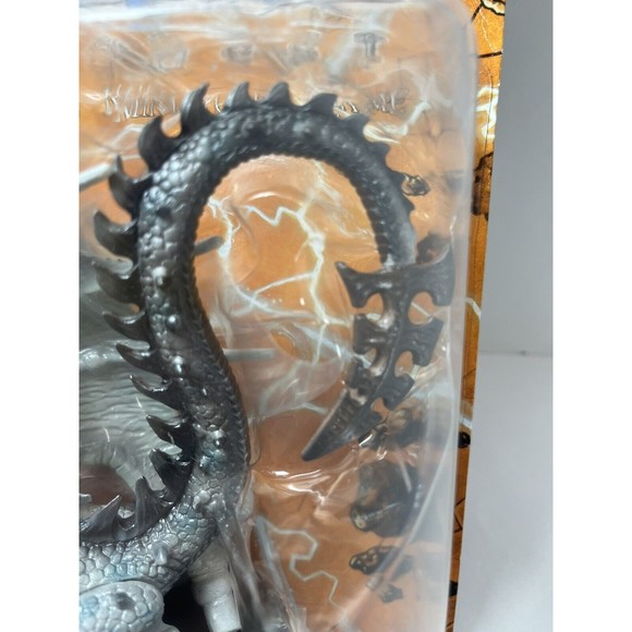 Mage Knight Conquest Radiant Light Dragon Wizkids 2002 D&D clix Mini NEW - Picture 2 of 12